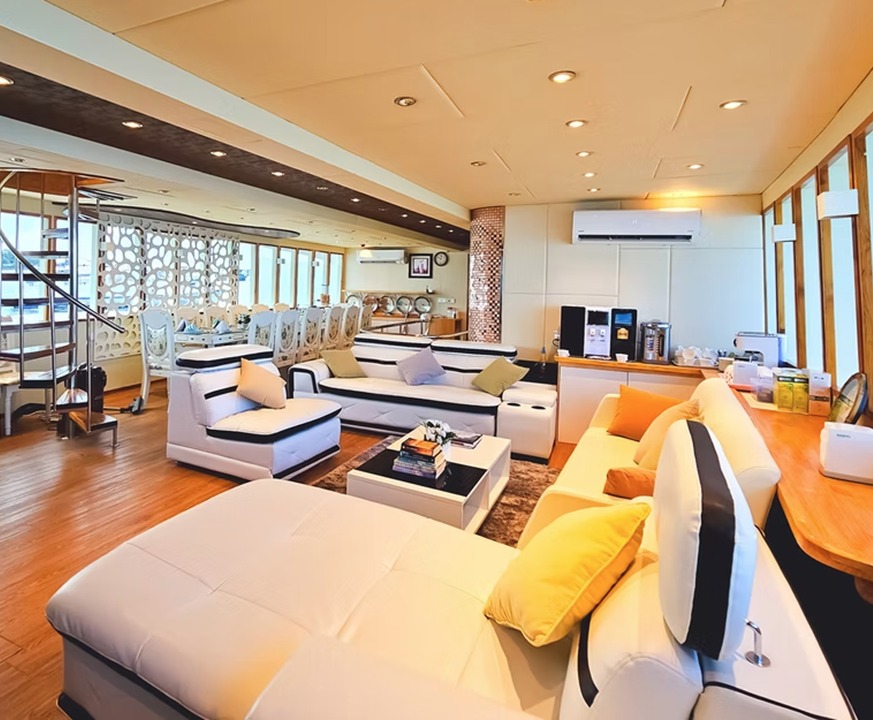 Luxury safari boat for sale in the Maldives - photo 4